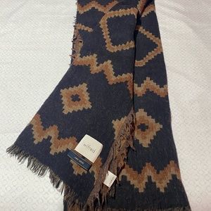 Wilfred 100% Wool Scarf